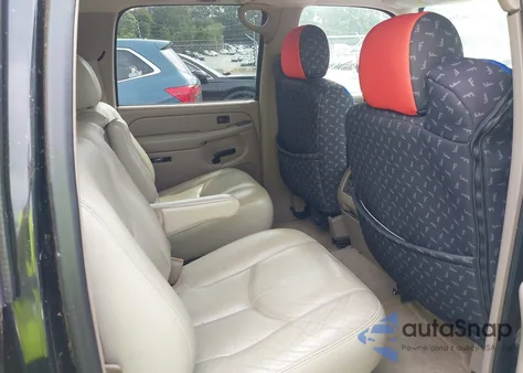 2004 Chevrolet Suburban 1500 Lt z USA, uszkodzony, nr VIN 1GNFK16Z44J180705